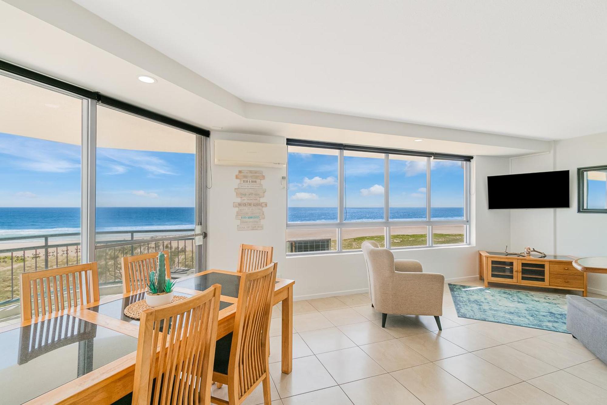 Oceanside - Absolute Beachfront Aparthotel Gold Coast